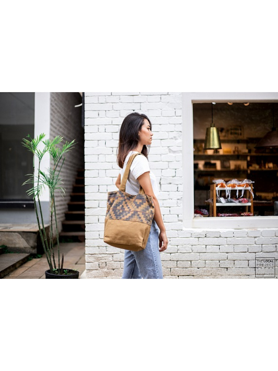 Hermes In The Loop 18 Bag, Chai – Found Fashion